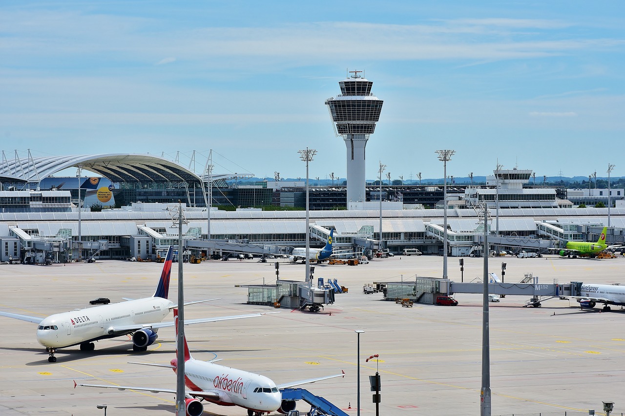 城市与航空枢纽的连通线，机场线地铁几号线探秘